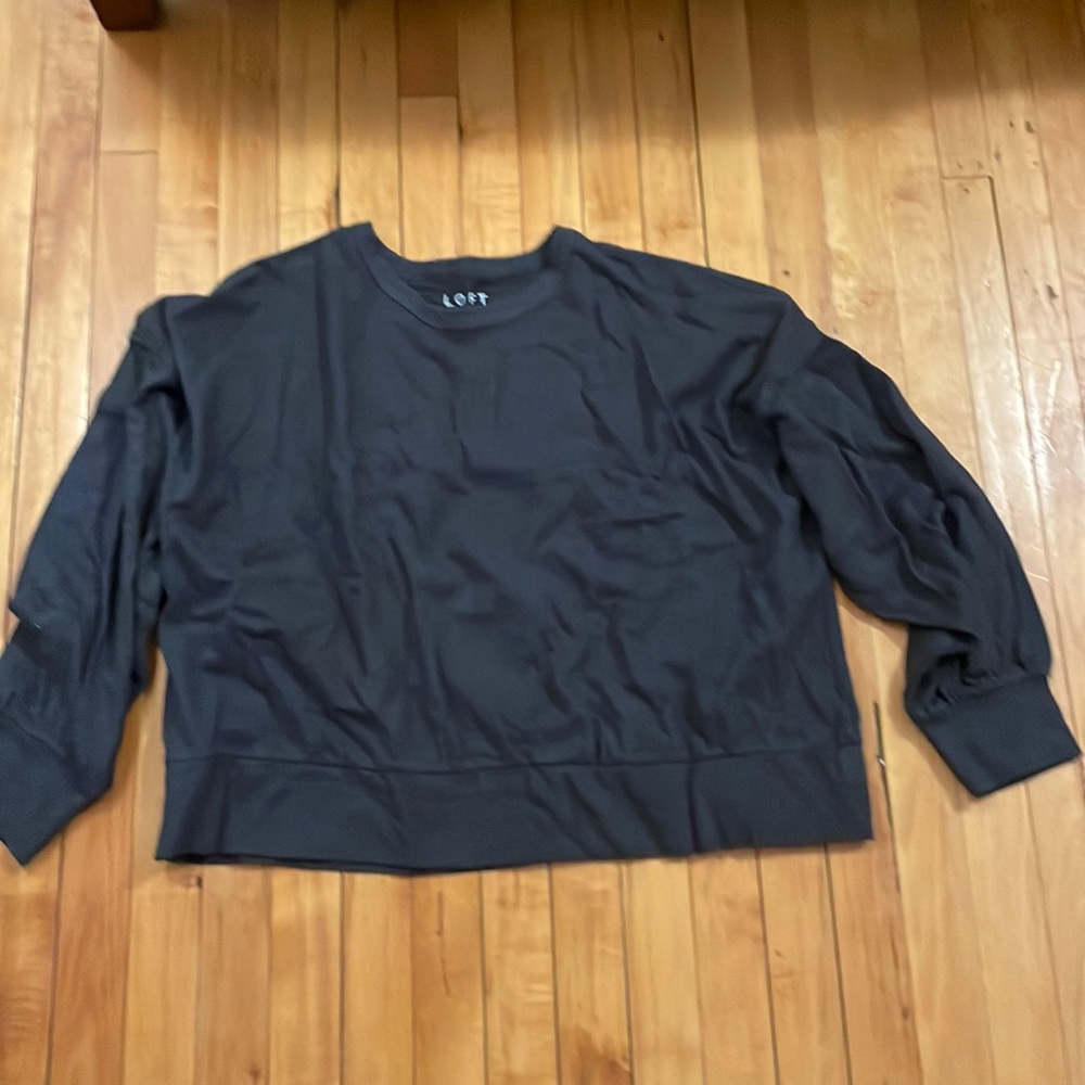 Dark grey sweatshirt